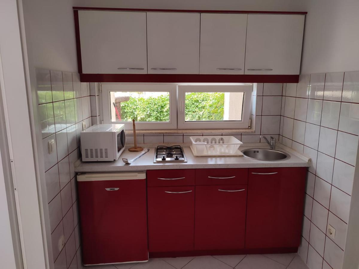 Apartmani Dekovic Primošten Zewnętrze zdjęcie