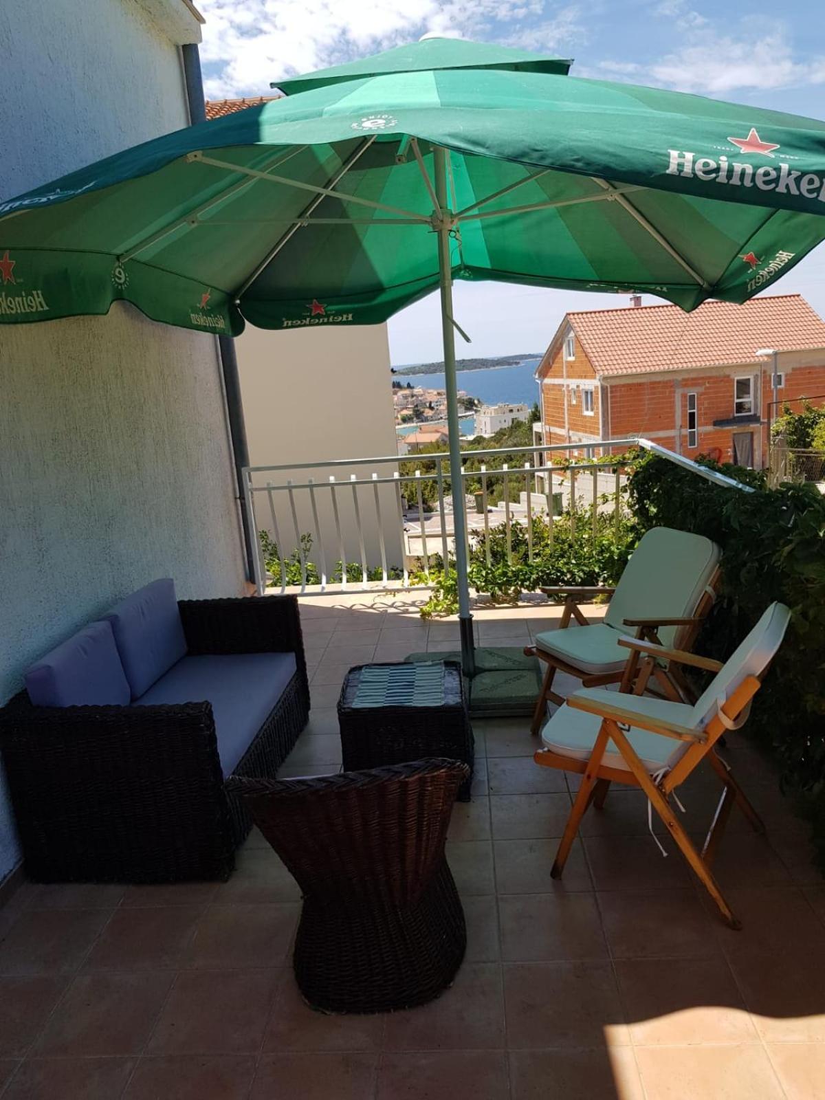 Apartmani Dekovic Primošten Zewnętrze zdjęcie
