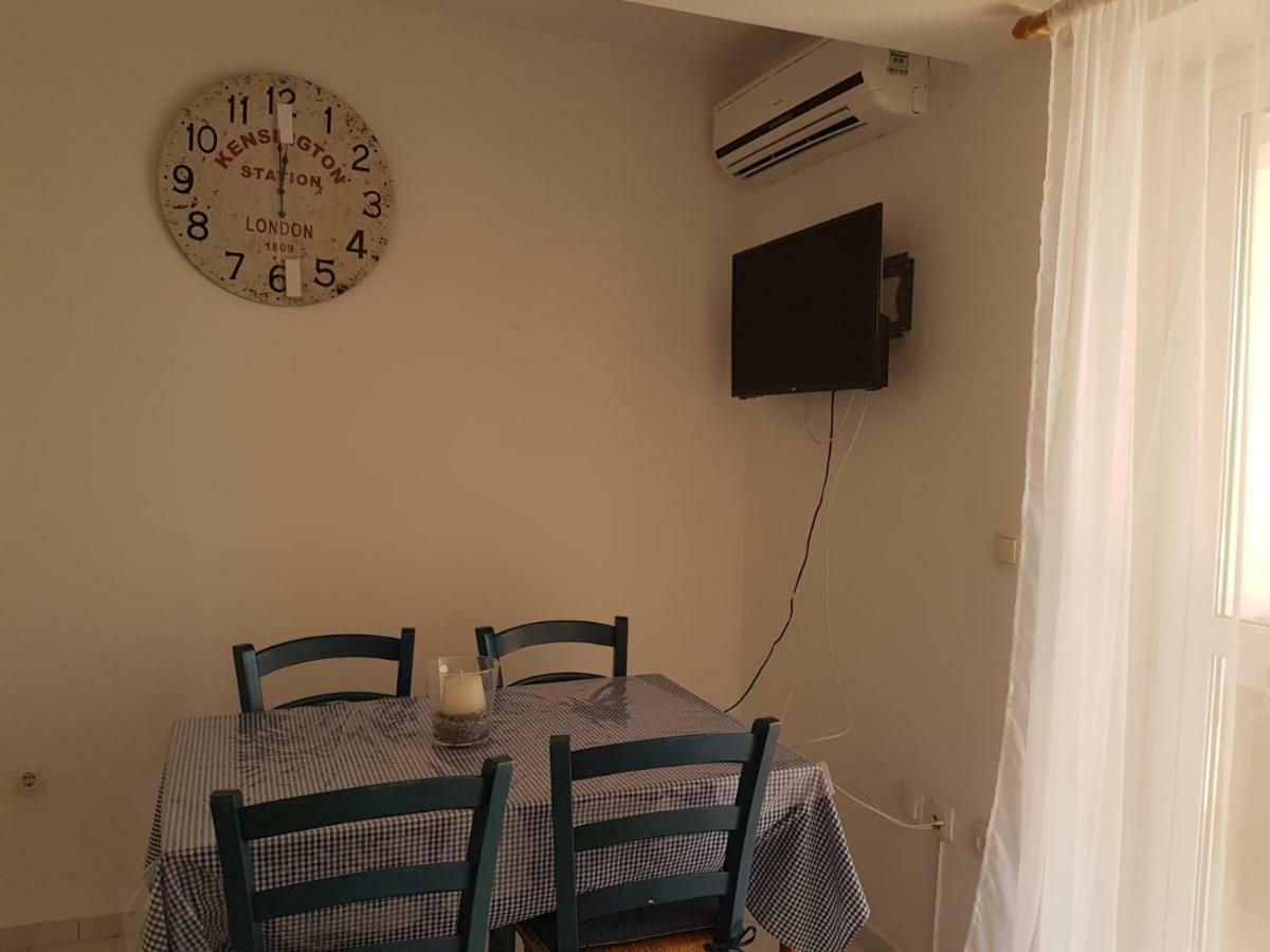 Apartmani Dekovic Primošten Zewnętrze zdjęcie